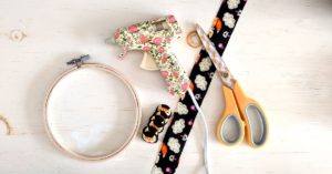 Decorate your embroidery hoop by wrapping it in fabric