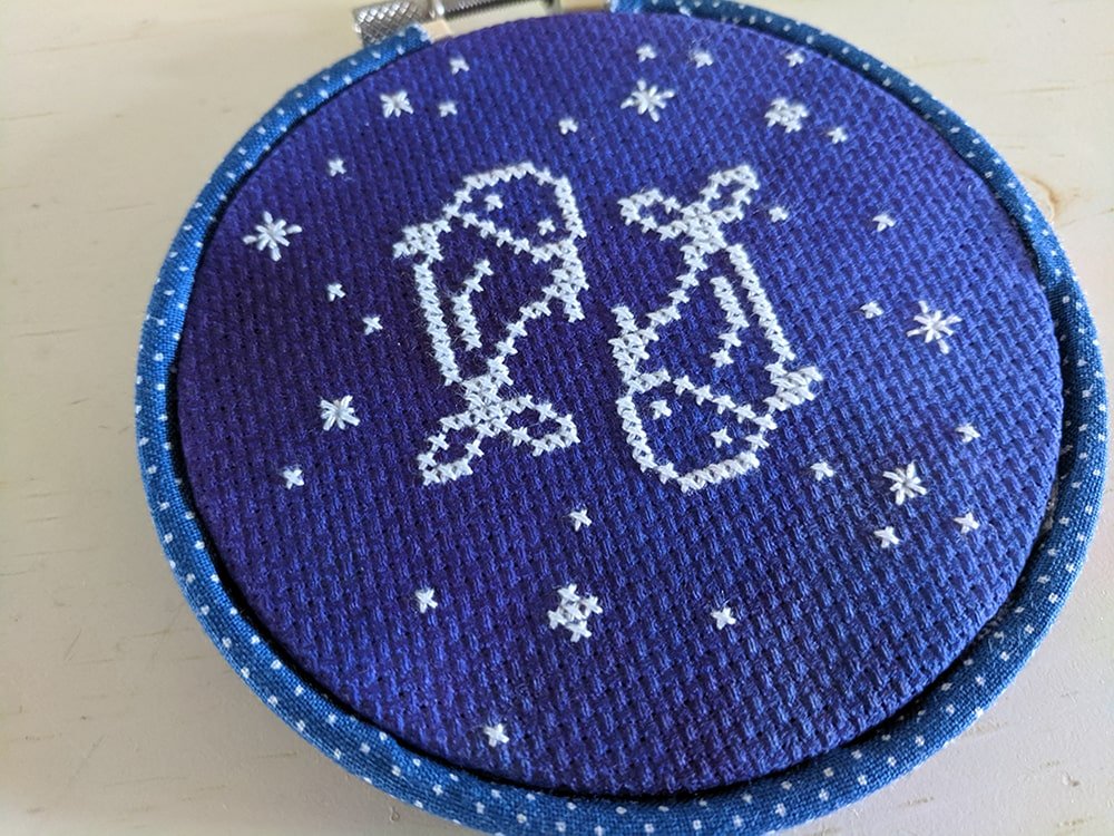 Decorate your embroidery hoop by wrapping it with fabric